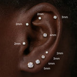 Piercing de orelha mini simples de zircão em ouro maciço 14K