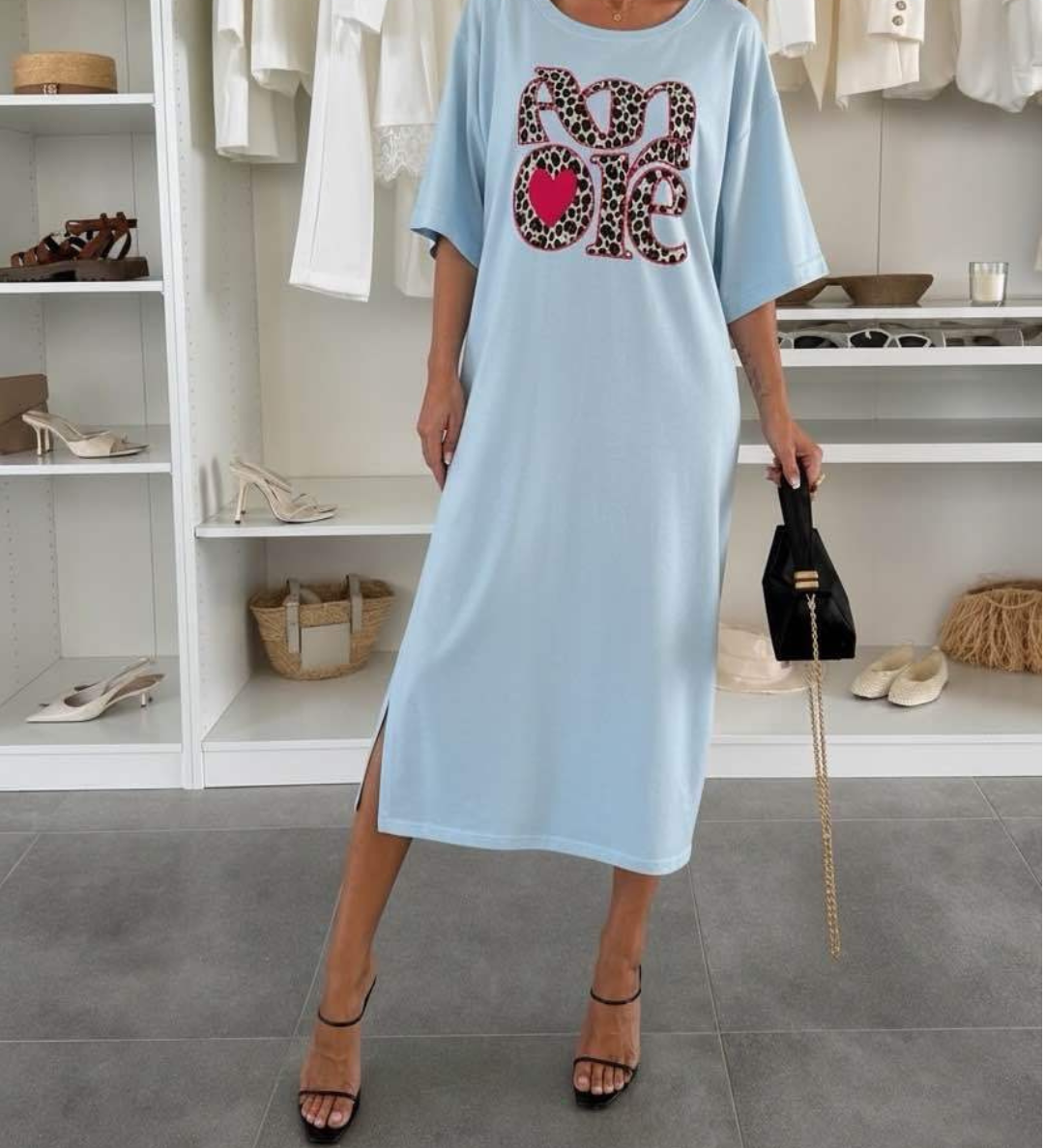 Amore T-shirt Dress