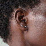 Piercing de orelha crescente em ouro maciço 14K