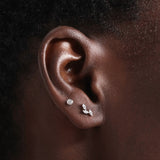 Piercing de orelha com rosca de zircão em ouro maciço 14K