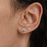 Piercing de orelha com fio de zircão em folha de ouro maciço 14K
