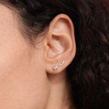 Piercing de orelha crescente em ouro maciço 14K