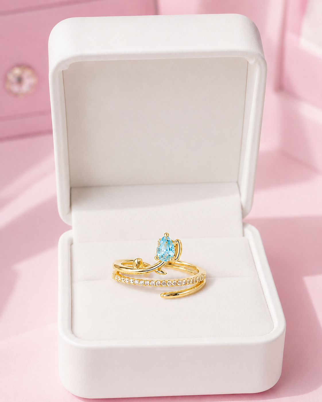 Blue tulip ring in gold